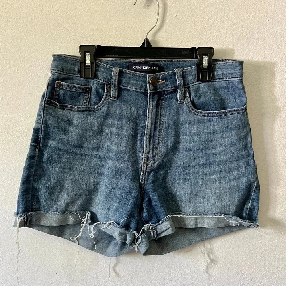 Calvin Klein Jeans Vintage Repreve High Rise Short - Size 4